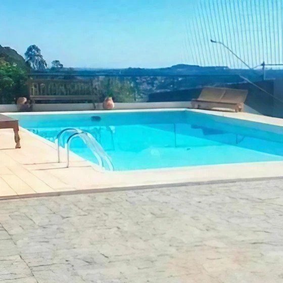 Piscina-Grupo-Vivencia-Clinicas-de-Racuperacao-de-dependentes-quimicos-e-alcoolatras